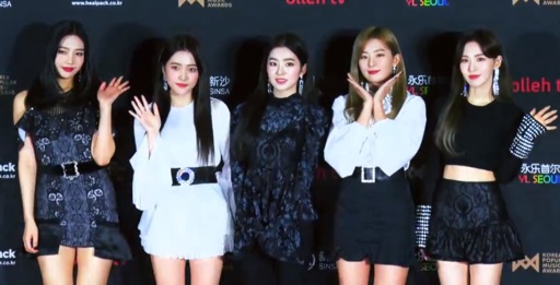 South Korean Girl Group Red Velvet (레드벨벳)